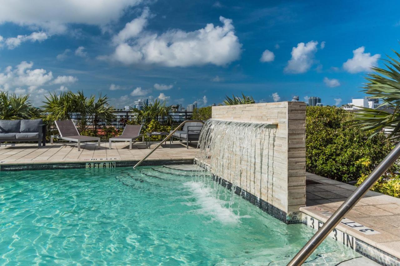 Moderno Residences By Bay Breeze Miami Beach Eksteriør billede